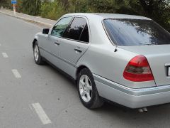 Сүрөт унаа Mercedes-Benz C-Класс