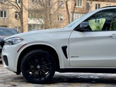 Photo of the vehicle BMW X5