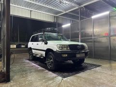 Сүрөт унаа Toyota Land Cruiser