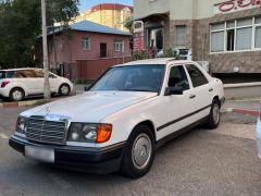 Фото авто Mercedes-Benz W124