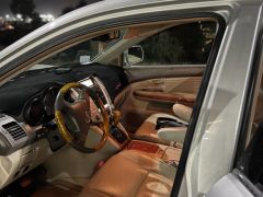 Photo of the vehicle Lexus RX