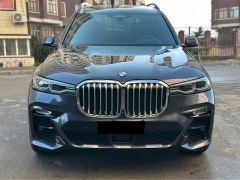 Photo of the vehicle BMW X7