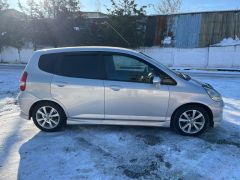 Photo of the vehicle Honda Fit