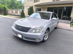 Photo of the vehicle Toyota Crown