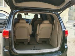 Photo of the vehicle Kia Carnival