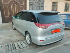 Photo of the vehicle Toyota Estima