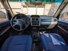 Сүрөт унаа Mitsubishi Pajero Pinin