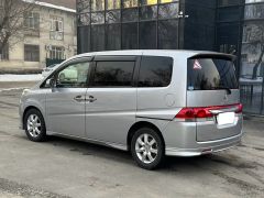 Фото авто Honda Stepwgn