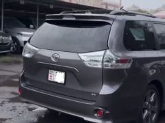 Сүрөт унаа Toyota Sienna