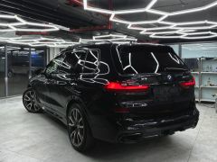 Фото авто BMW X7