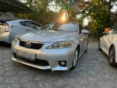 Photo of the vehicle Lexus CT