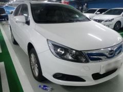 Фото авто BYD E5