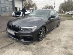 Photo of the vehicle BMW 5 Series