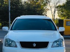 Photo of the vehicle Toyota Crown