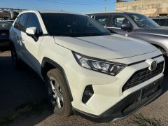 Сүрөт унаа Toyota RAV4