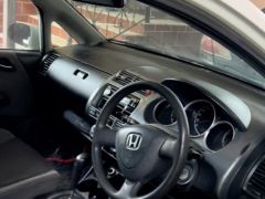 Фото авто Honda Fit