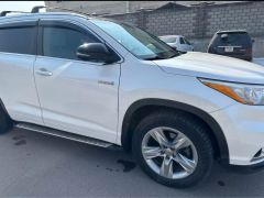 Photo of the vehicle Toyota Highlander