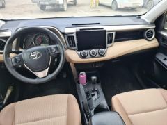 Сүрөт унаа Toyota RAV4