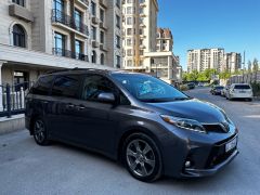 Сүрөт унаа Toyota Sienna