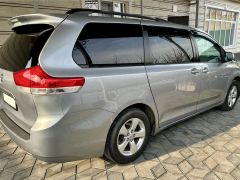 Сүрөт унаа Toyota Sienna