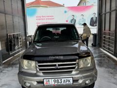 Сүрөт унаа Mitsubishi Pajero iO