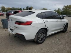 Photo of the vehicle BMW X4