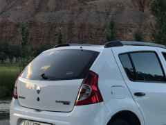 Фото авто Renault Sandero