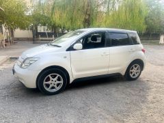 Сүрөт унаа Toyota Ist