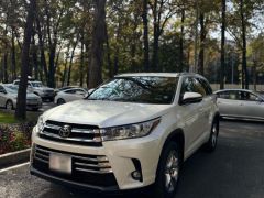 Photo of the vehicle Toyota Highlander