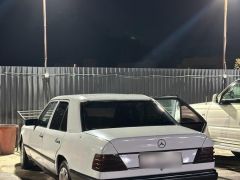 Фото авто Mercedes-Benz W124