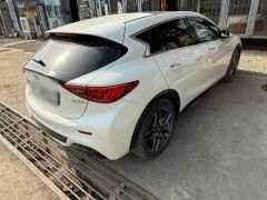 Сүрөт унаа Infiniti Q30