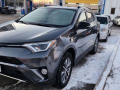 Сүрөт унаа Toyota RAV4