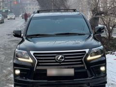 Photo of the vehicle Lexus LX