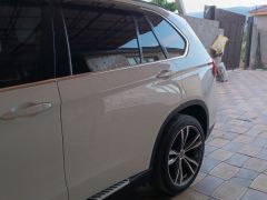 Photo of the vehicle BMW X5