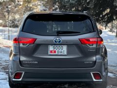 Сүрөт унаа Toyota Highlander