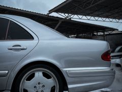 Фото авто Mercedes-Benz E-Класс AMG
