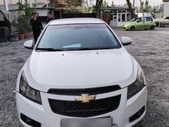 Photo of the vehicle Chevrolet Cruze