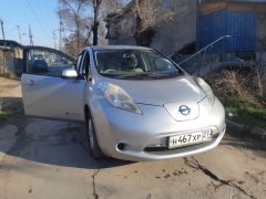 Фото авто Nissan Leaf