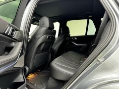 Photo of the vehicle BMW X5