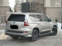 Photo of the vehicle Lexus GX