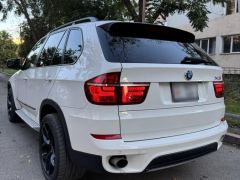 Photo of the vehicle BMW X5