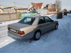 Photo of the vehicle Mercedes-Benz W124