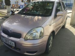 Фото авто Toyota Vitz