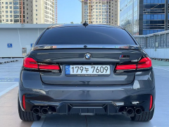 Фото авто BMW M5