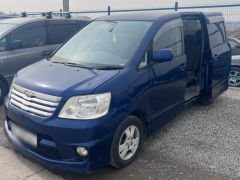 Сүрөт унаа Toyota Noah