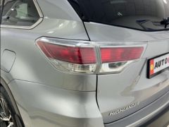 Сүрөт унаа Toyota Highlander