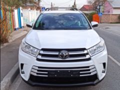 Photo of the vehicle Toyota Highlander