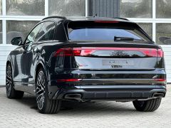 Photo of the vehicle Audi Q8