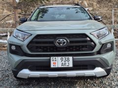 Сүрөт унаа Toyota RAV4