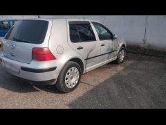 Photo of the vehicle Volkswagen Golf